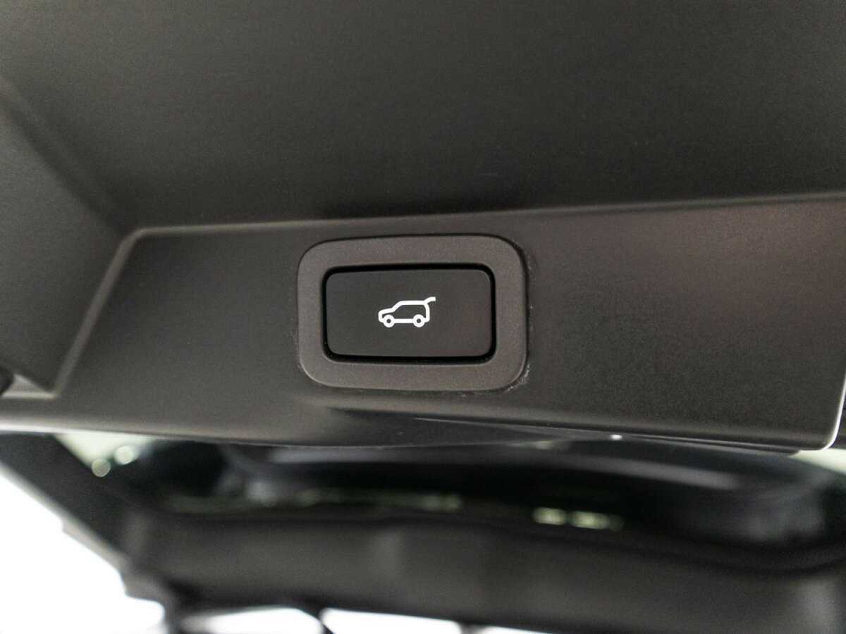 Land Rover Range Rover Sport с пробегом — 2016 год. Фото: #15