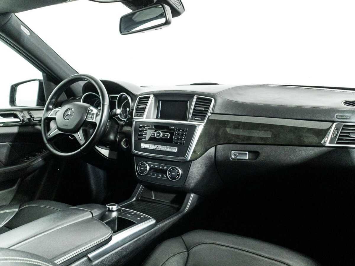 Mercedes-Benz GL-Класс с пробегом — 2015 год. Фото: #8