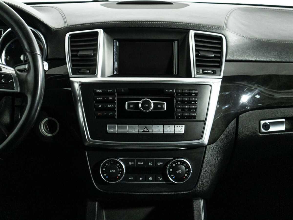 Mercedes-Benz GL-Класс с пробегом — 2015 год. Фото: #13