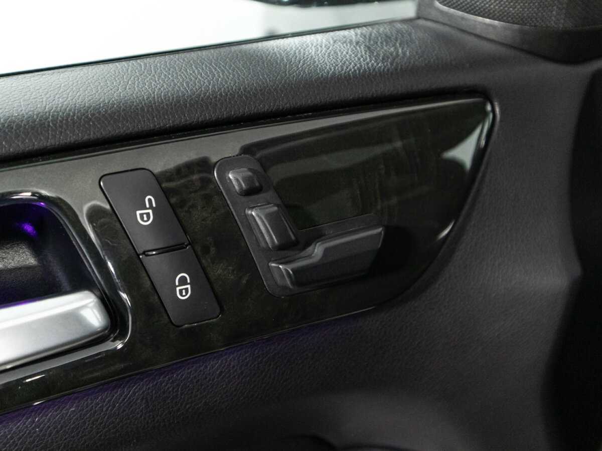 Mercedes-Benz GL-Класс с пробегом — 2015 год. Фото: #17