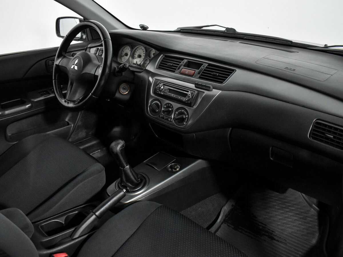 Mitsubishi Lancer с пробегом — 2006 год. Фото: #8
