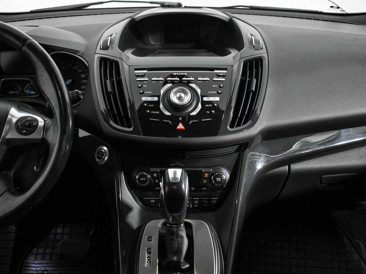 Ford Kuga с пробегом — 2013 год. Фото: #15