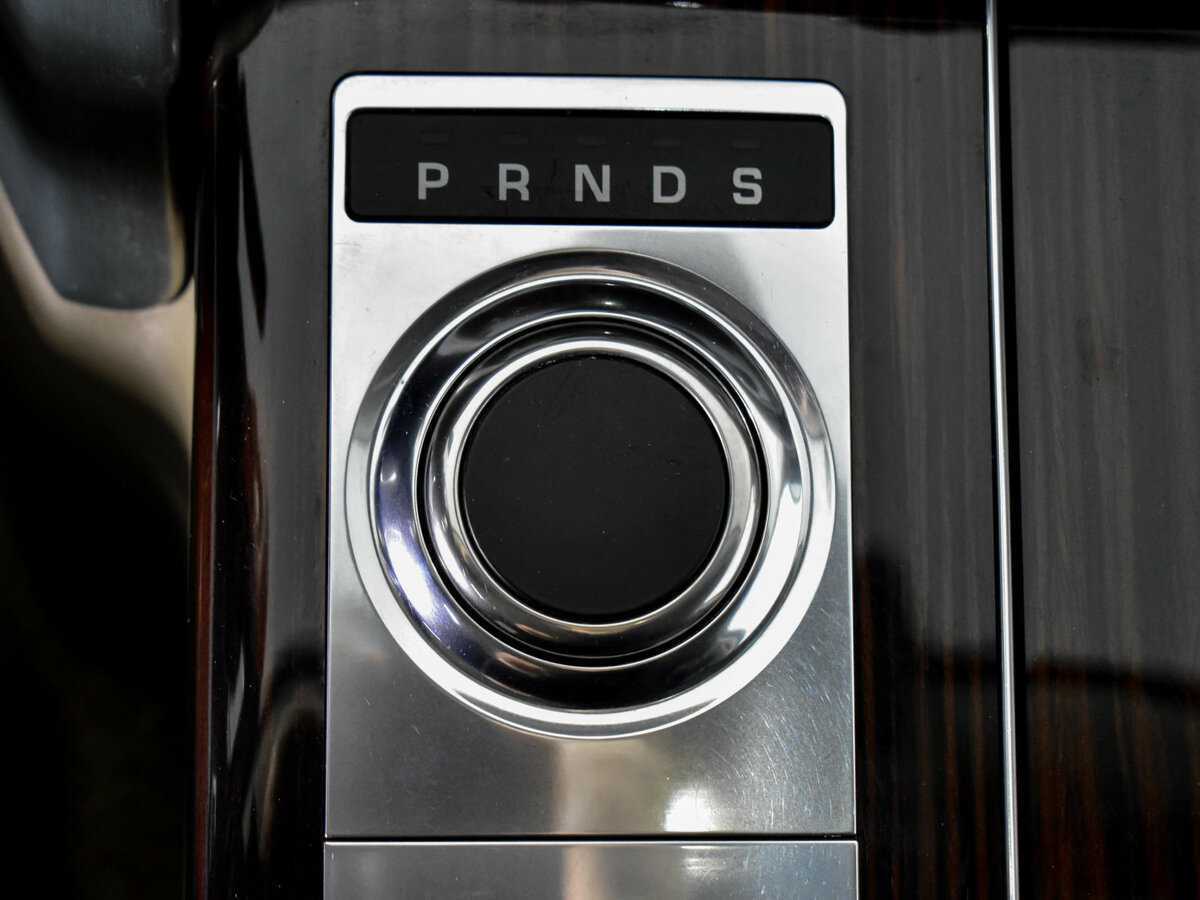 Land Rover Range Rover с пробегом — 2013 год. Фото: #12