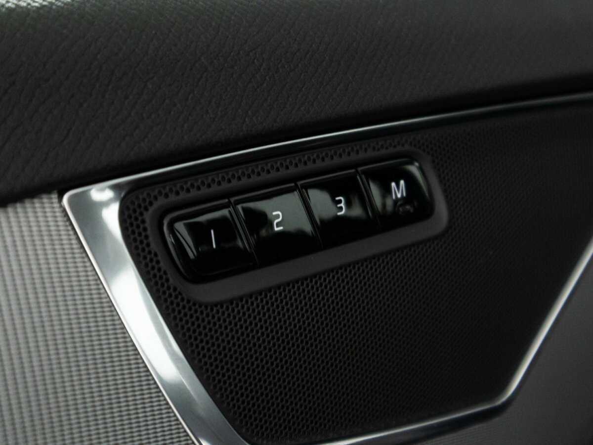 Volvo XC90 с пробегом — 2017 год. Фото: #17