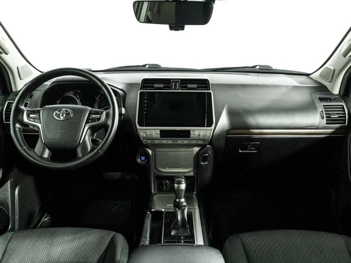 Toyota Land Cruiser Prado с пробегом — 2017 год. Фото: #10