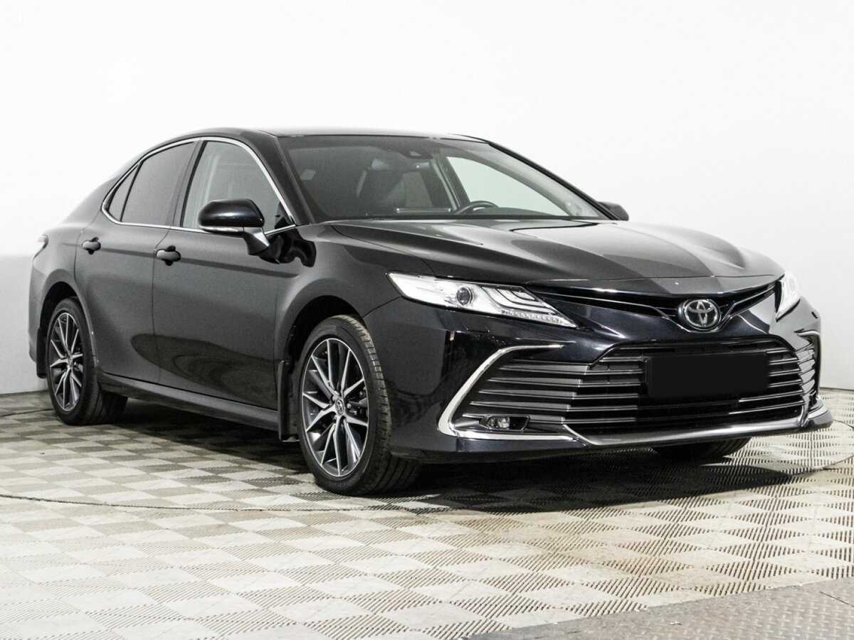 Toyota Camry с пробегом — 2021 год. Фото: #2