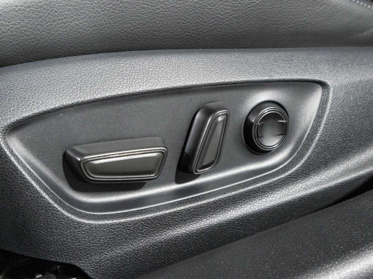 Toyota Camry с пробегом — 2021 год. Фото: #17