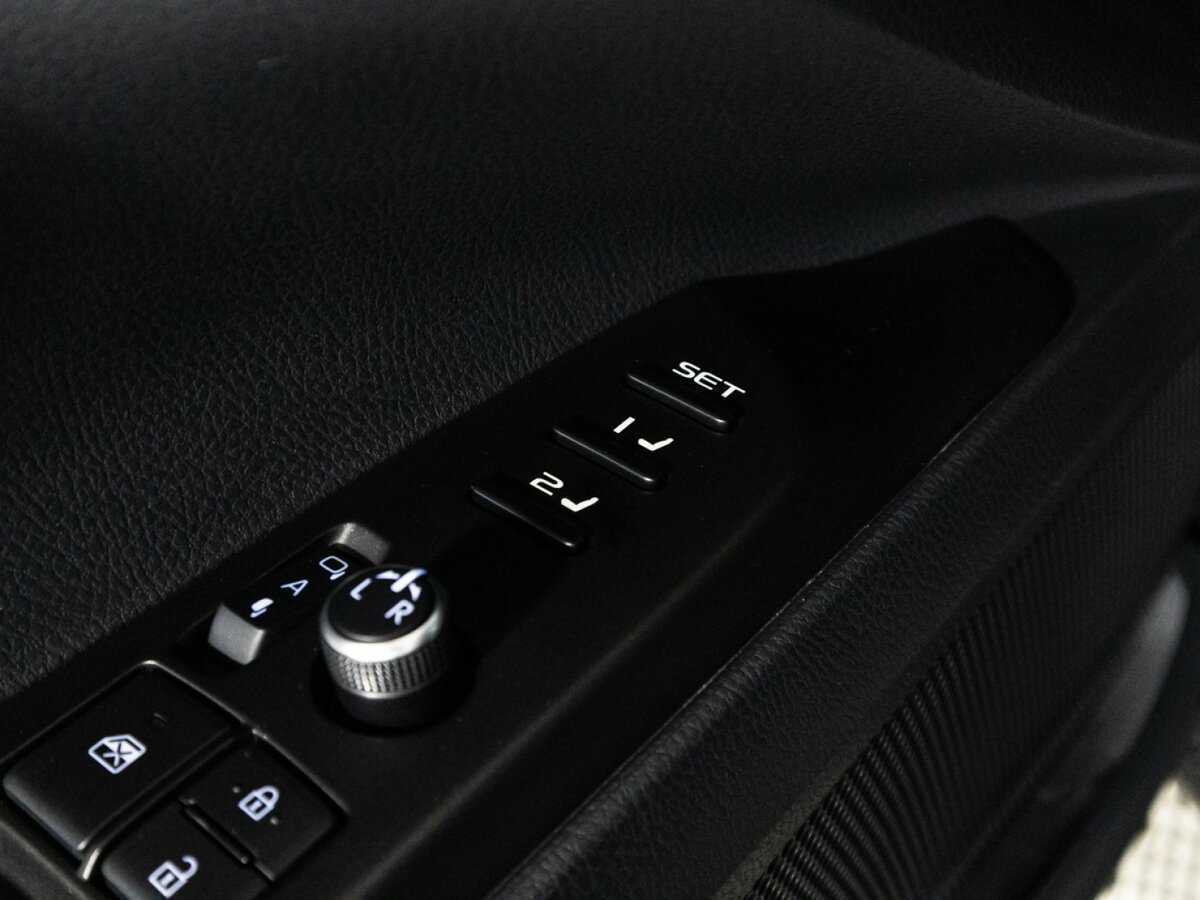 Toyota Camry с пробегом — 2021 год. Фото: #18