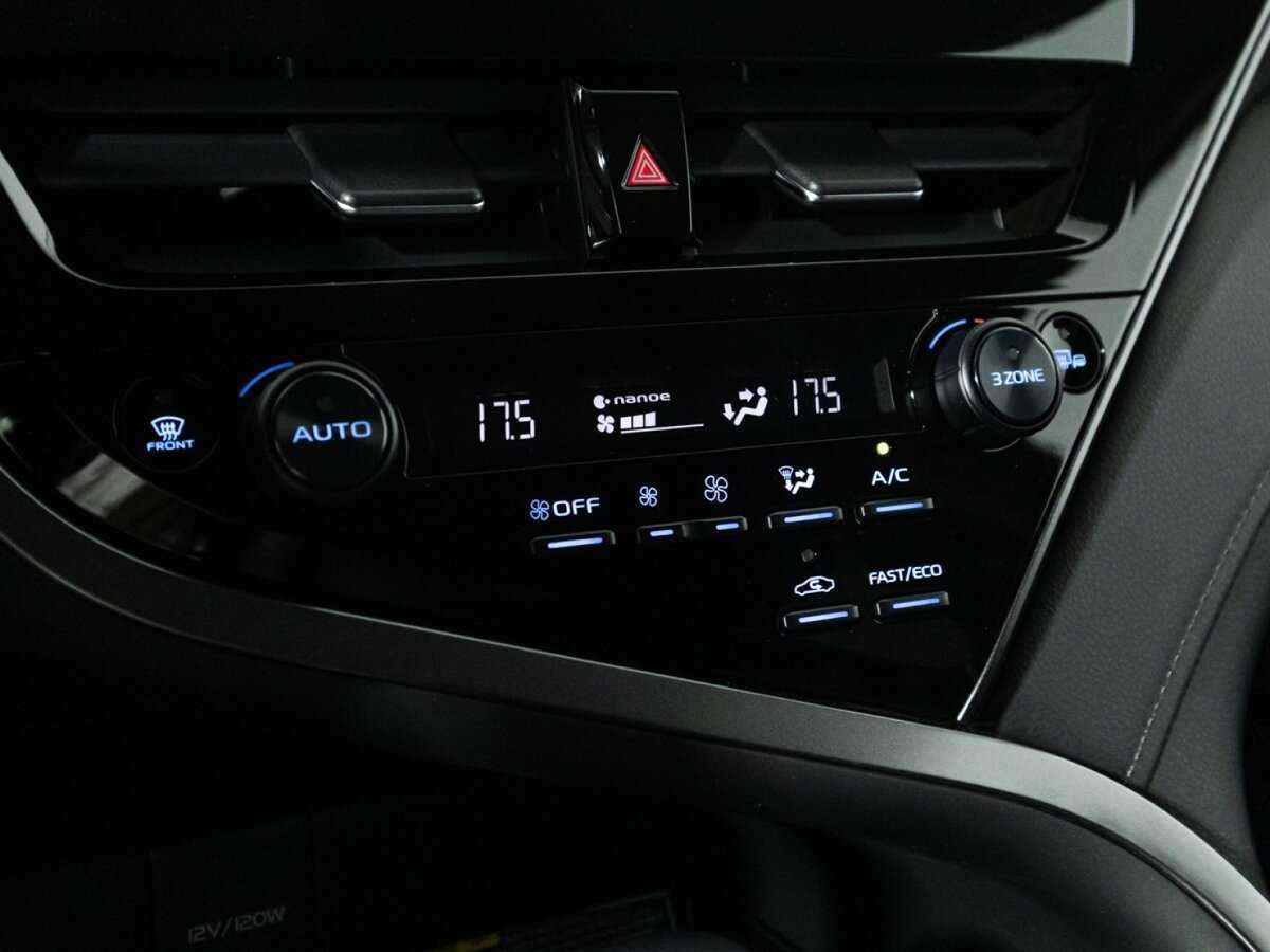 Toyota Camry с пробегом — 2021 год. Фото: #23