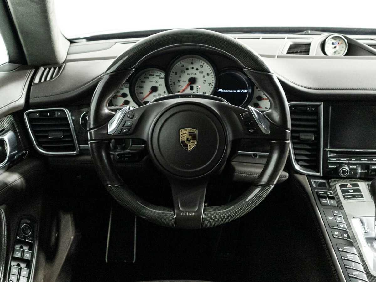 Porsche Panamera с пробегом — 2016 год. Фото: #23