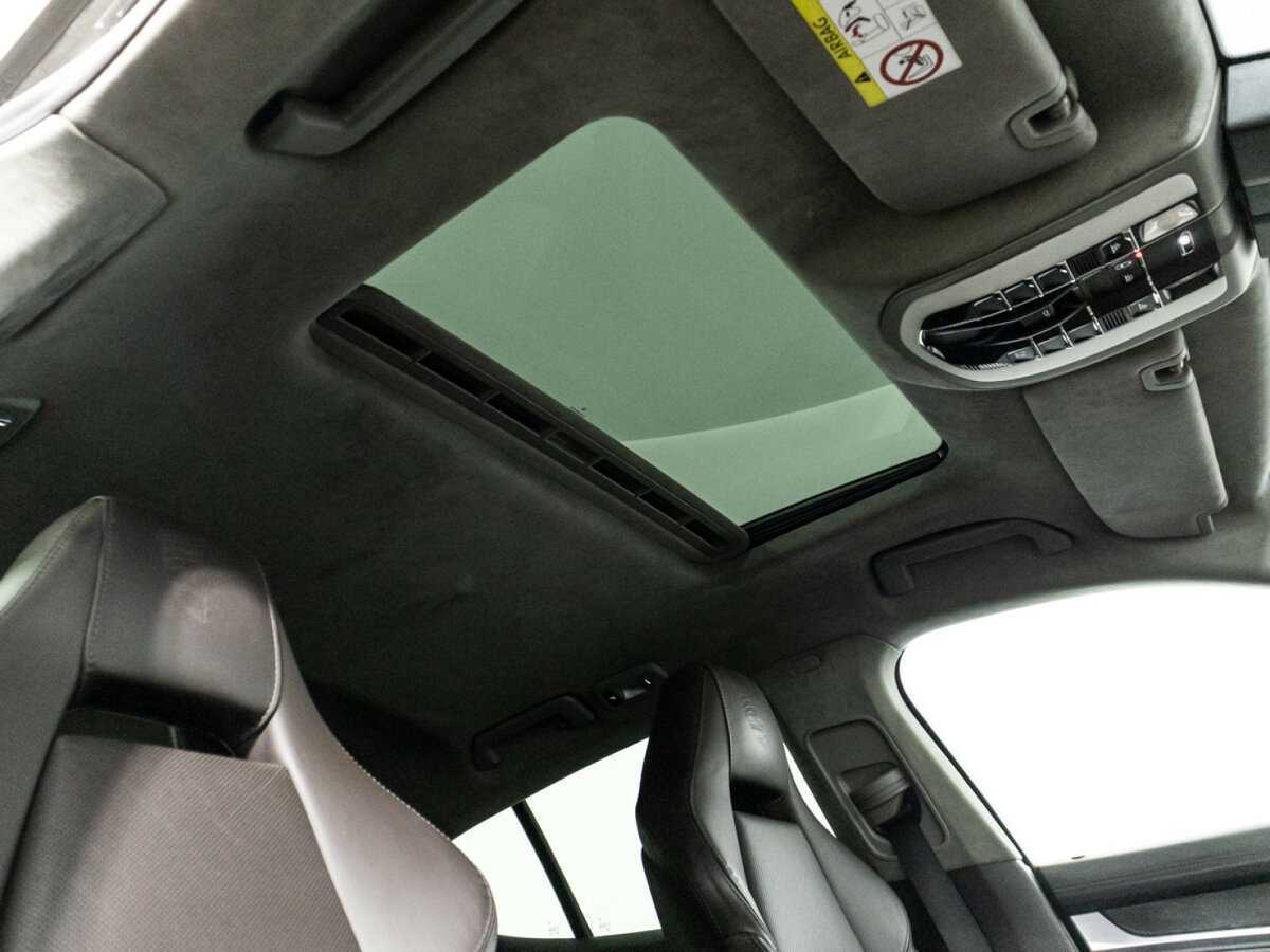 Porsche Panamera с пробегом — 2016 год. Фото: #24