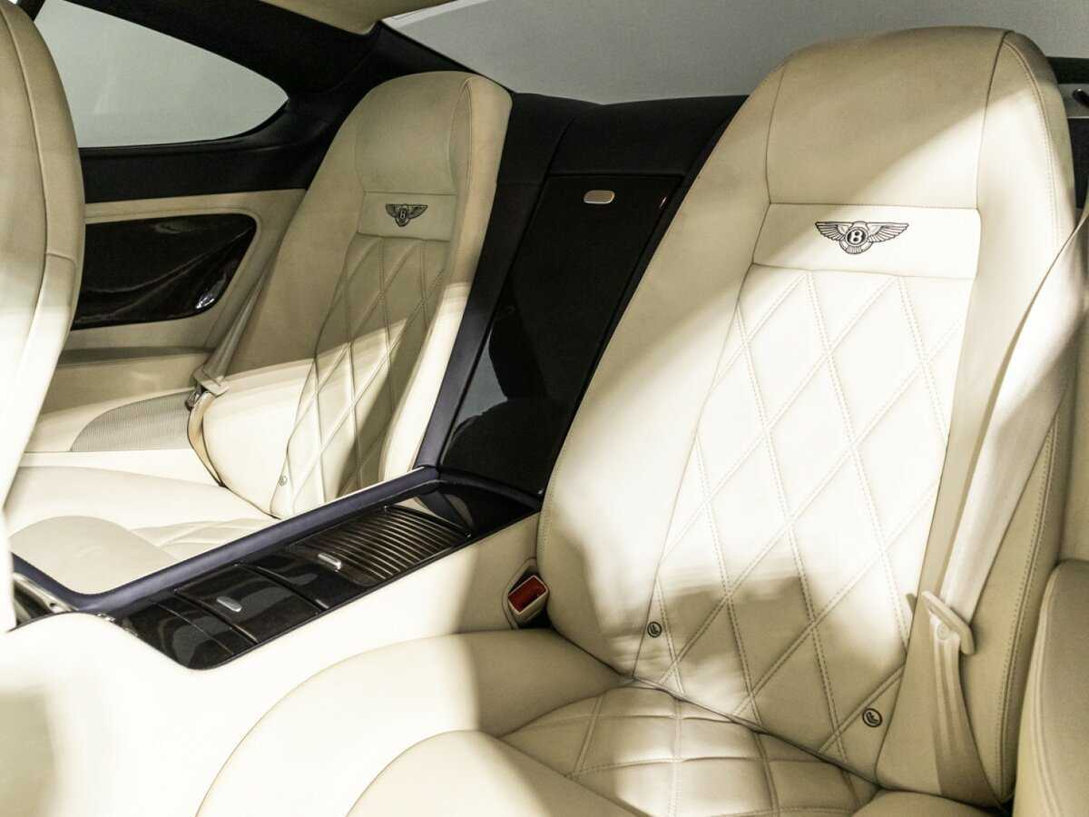 Bentley Continental GT с пробегом — 2009 год. Фото: #9