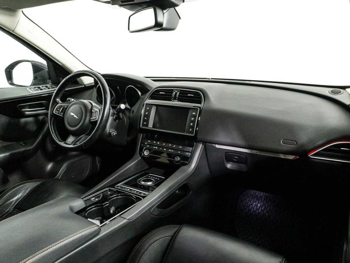 Jaguar F-Pace с пробегом — 2017 год. Фото: #8
