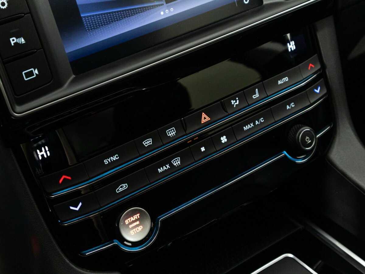 Jaguar F-Pace с пробегом — 2017 год. Фото: #16