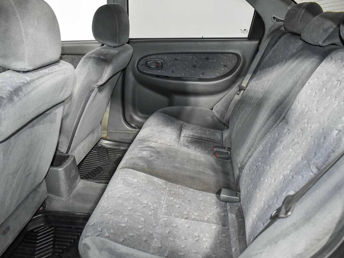 Kia Spectra с пробегом — 2004 год. Фото: #8