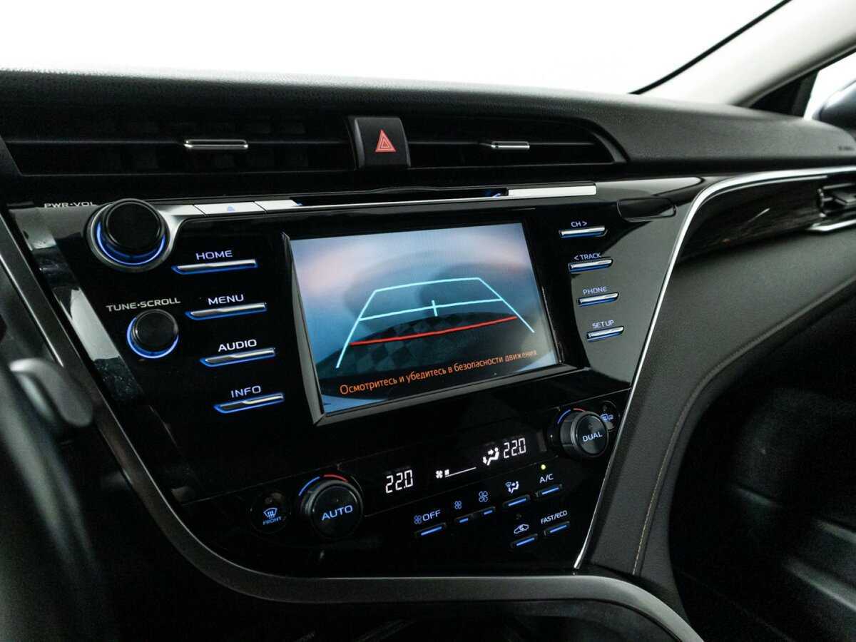 Toyota Camry с пробегом — 2020 год. Фото: #15