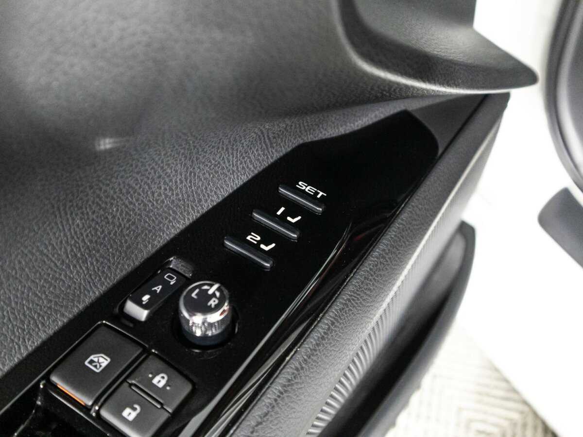 Toyota Camry с пробегом — 2019 год. Фото: #16