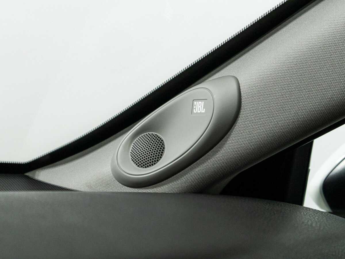 Toyota Camry с пробегом — 2019 год. Фото: #21