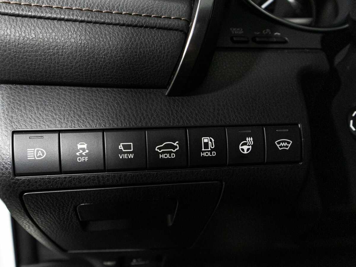 Toyota Camry с пробегом — 2019 год. Фото: #22