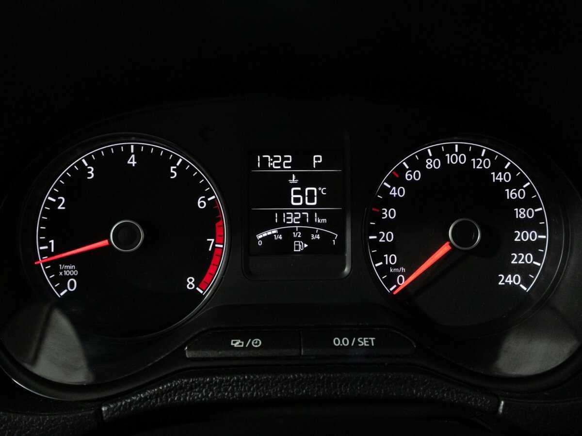 Volkswagen Polo с пробегом — 2018 год. Фото: #11