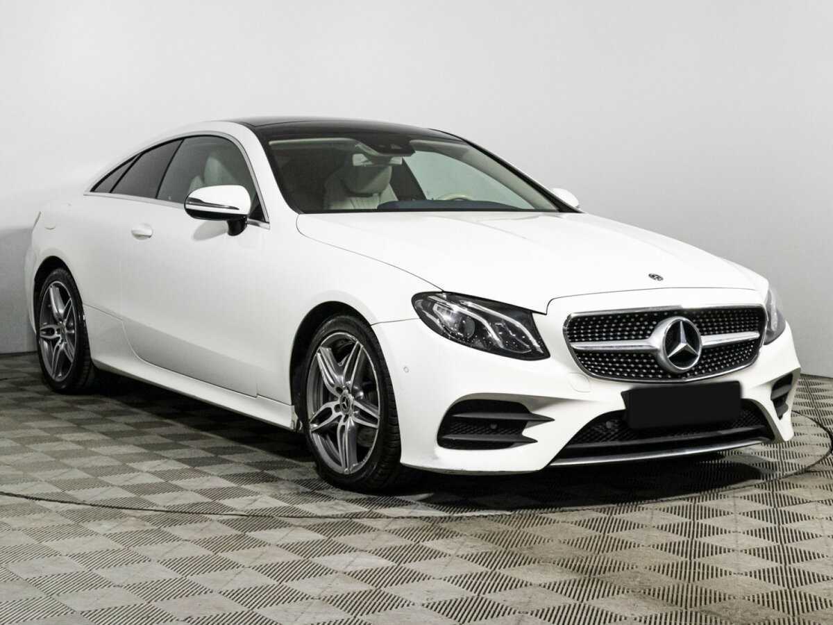 Mercedes-Benz E-Класс с пробегом — 2019 год. Фото: #2