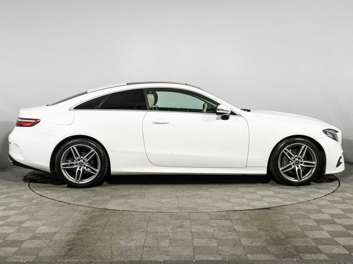 Mercedes-Benz E-Класс с пробегом — 2019 год. Фото: #3