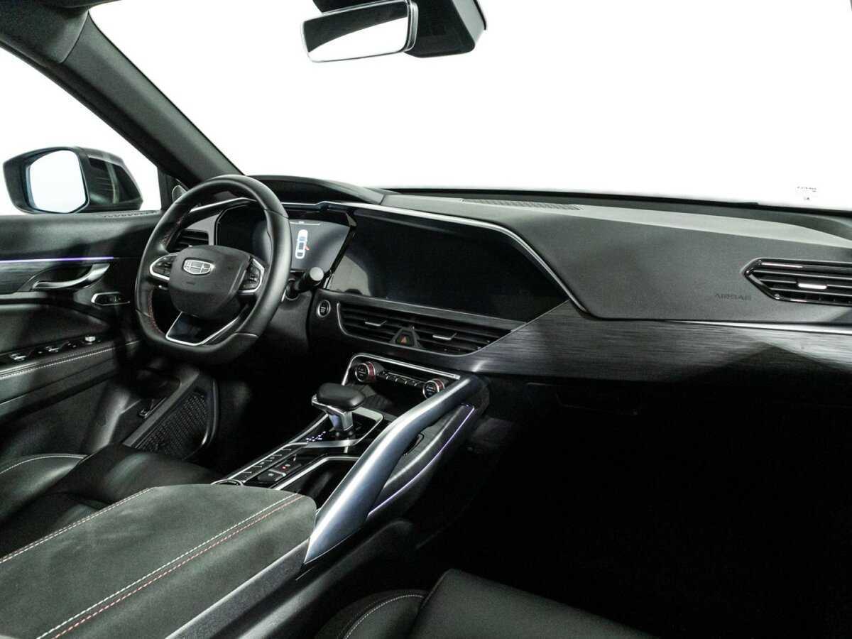 Geely Tugella с пробегом — 2023 год. Фото: #8