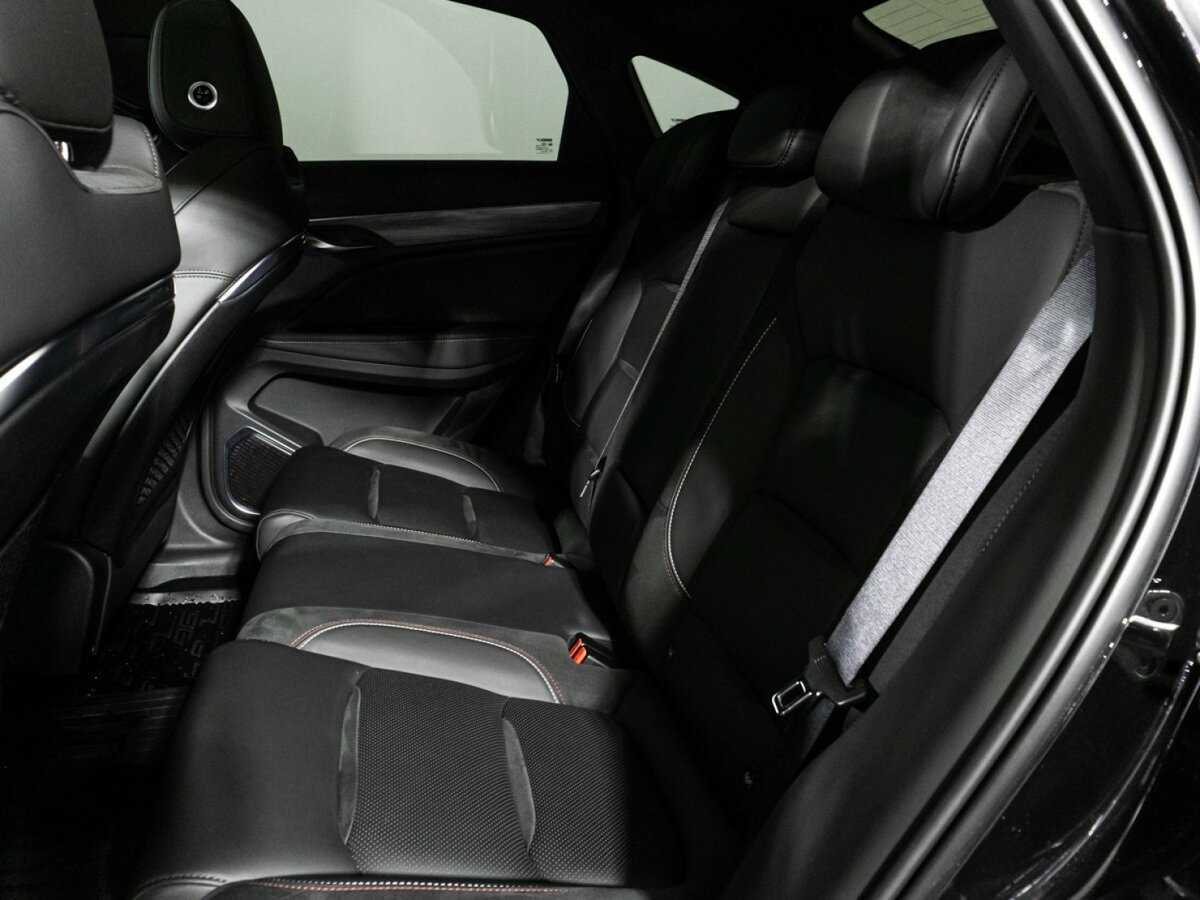 Geely Tugella с пробегом — 2023 год. Фото: #9