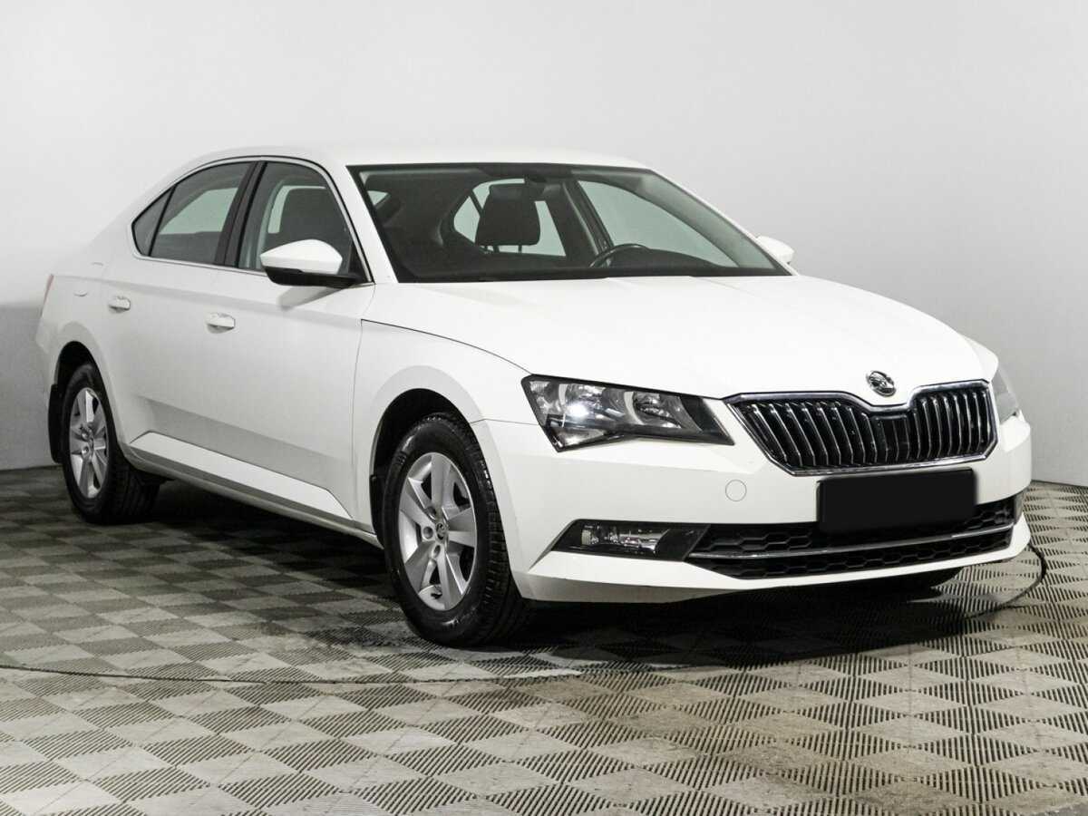 Skoda Superb с пробегом — 2016 год. Фото: #2
