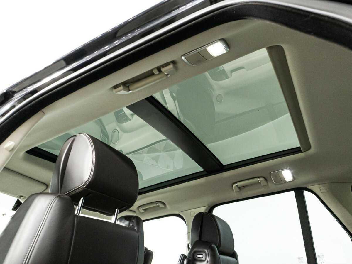 Land Rover Range Rover с пробегом — 2015 год. Фото: #13