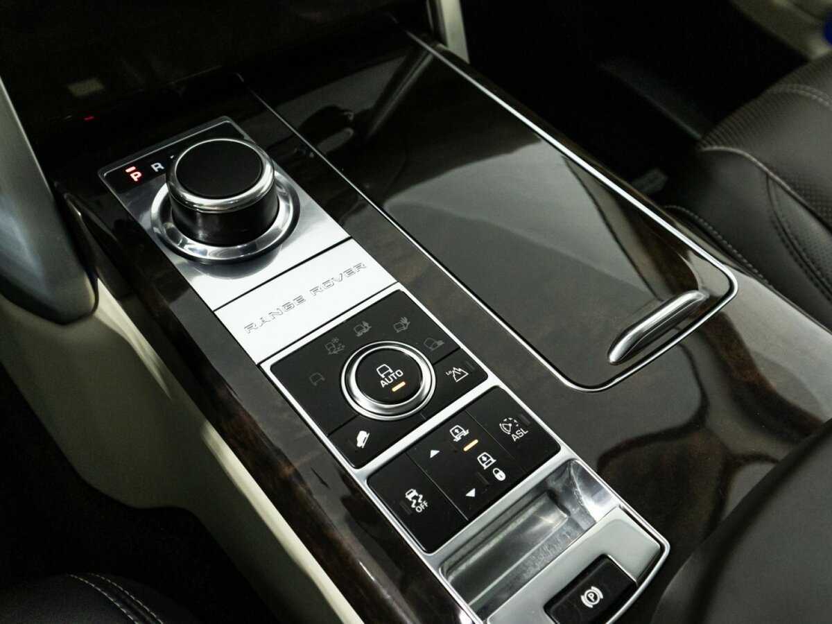 Land Rover Range Rover с пробегом — 2015 год. Фото: #20