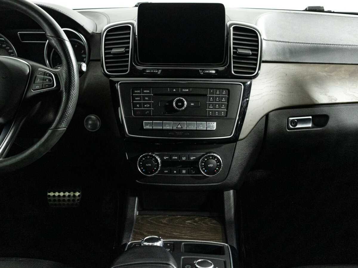 Mercedes-Benz GLE Coupe с пробегом — 2017 год. Фото: #13