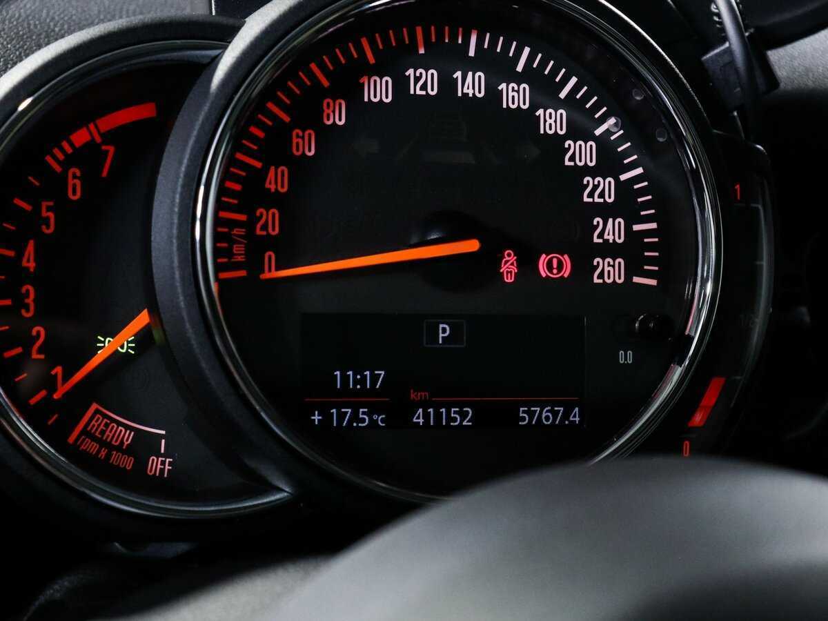 Mini Hatch с пробегом — 2021 год. Фото: #7