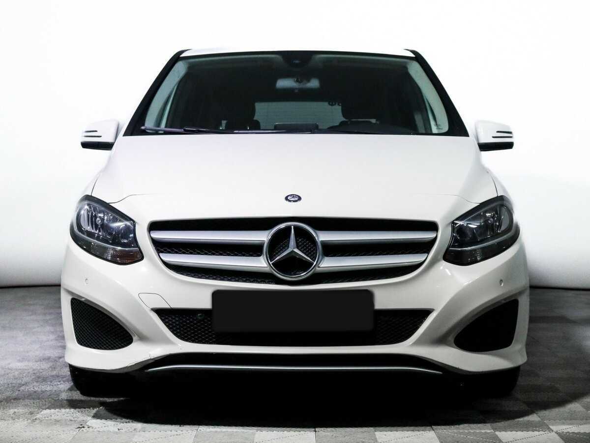 Mercedes-Benz B-Класс с пробегом — 2015 год. Фото: #1