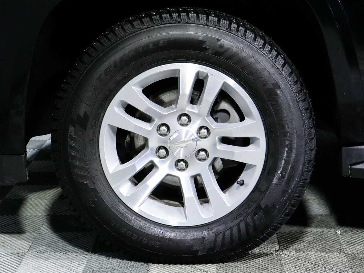 Chevrolet Tahoe с пробегом — 2018 год. Фото: #11