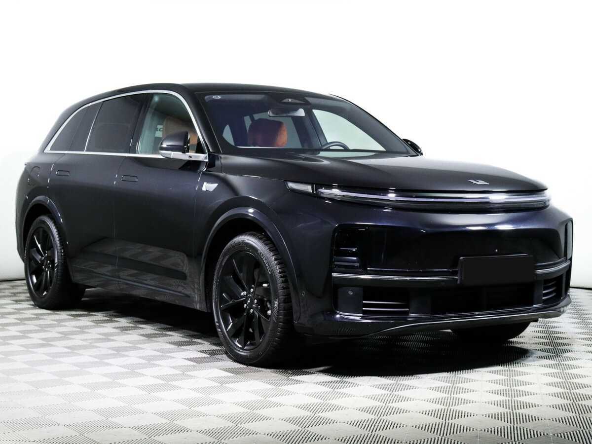 LiXiang L7 с пробегом — 2023 год. Фото: #2