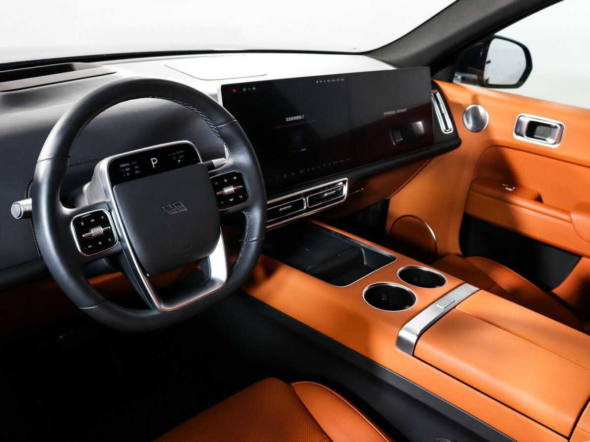 LiXiang L7 с пробегом — 2023 год. Фото: #9