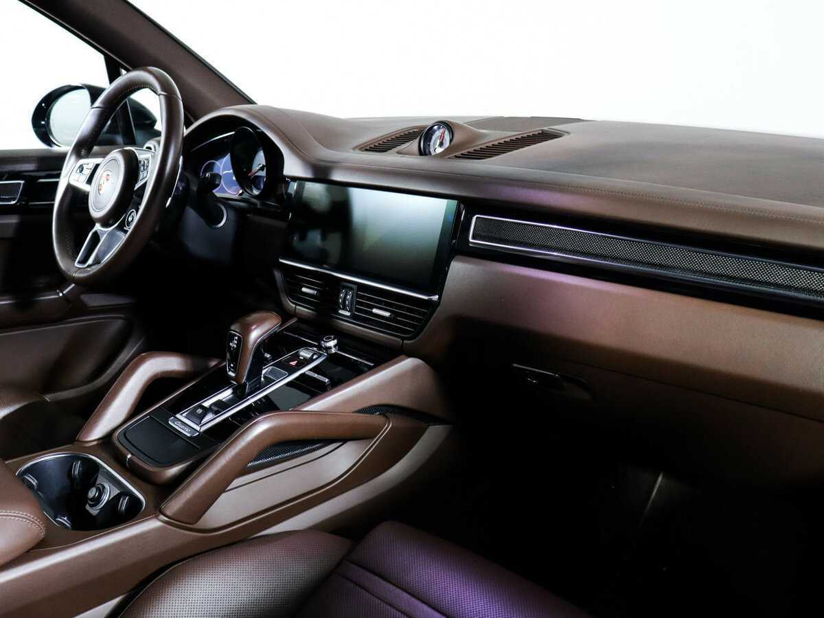 Porsche Cayenne с пробегом — 2018 год. Фото: #5