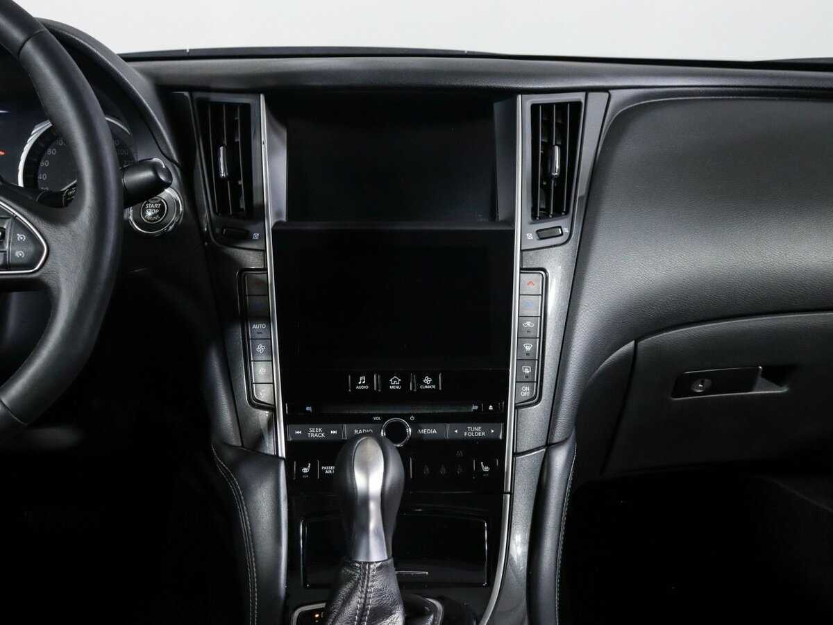 Infiniti Q50 с пробегом — 2015 год. Фото: #9