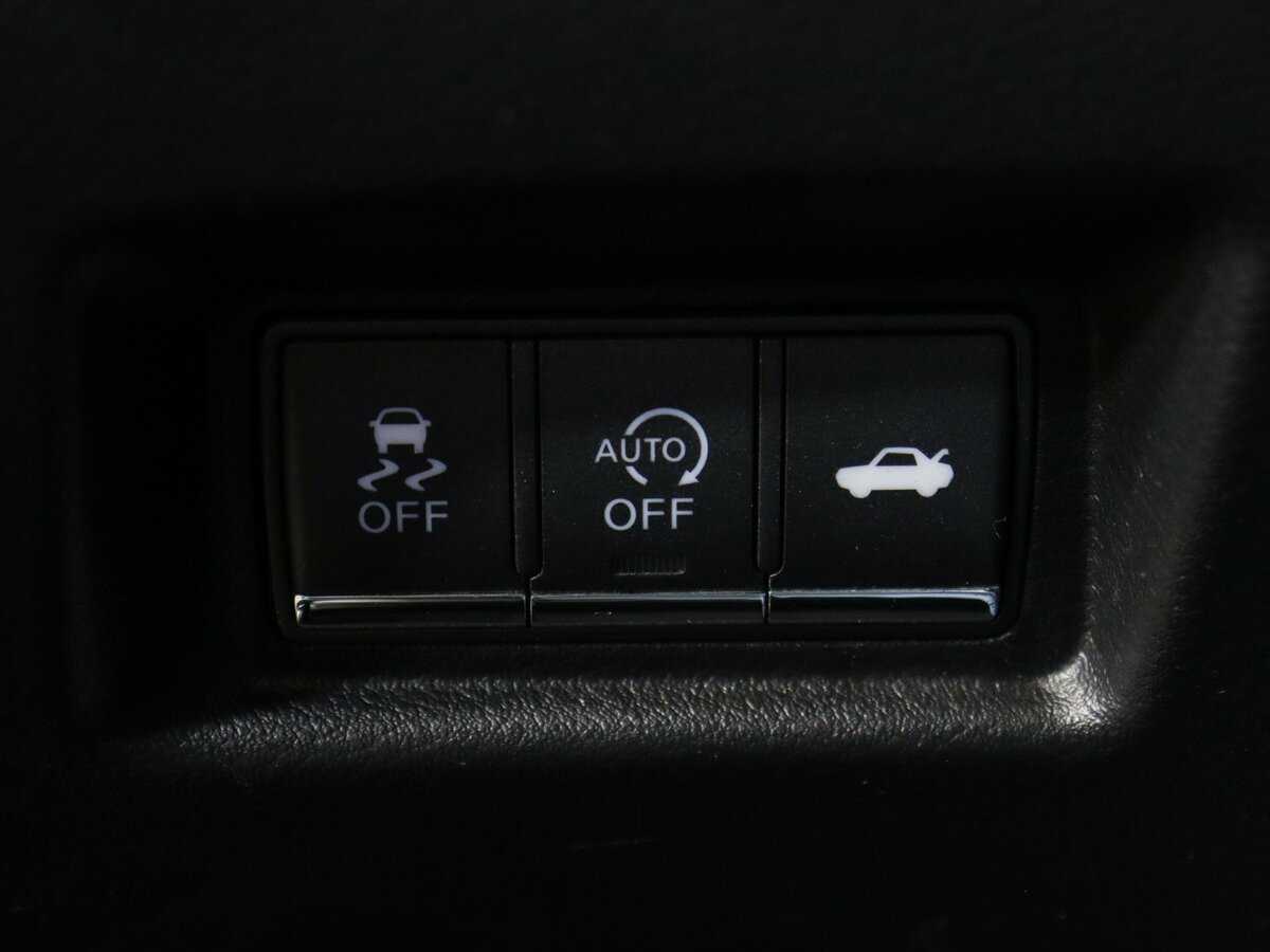 Infiniti Q50 с пробегом — 2015 год. Фото: #17