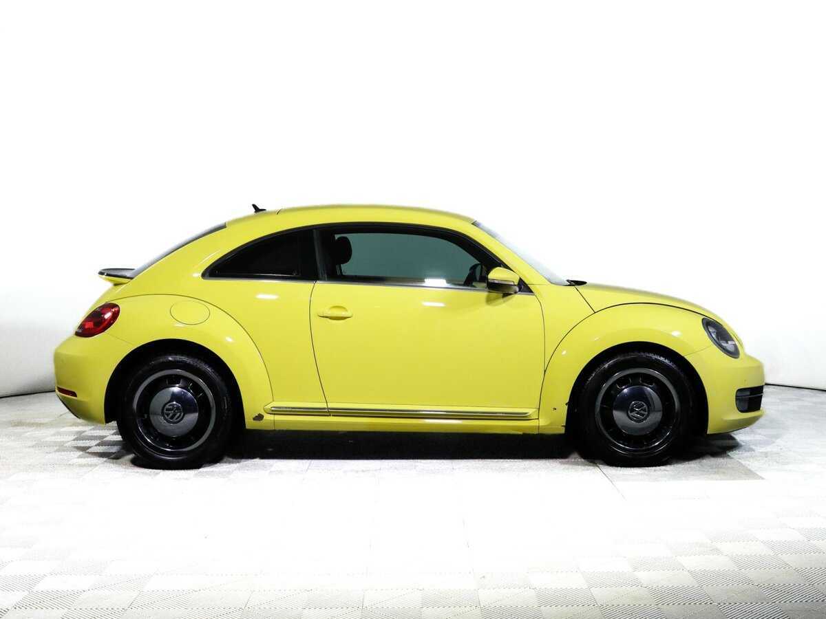 Volkswagen Beetle с пробегом — 2014 год. Фото: #3