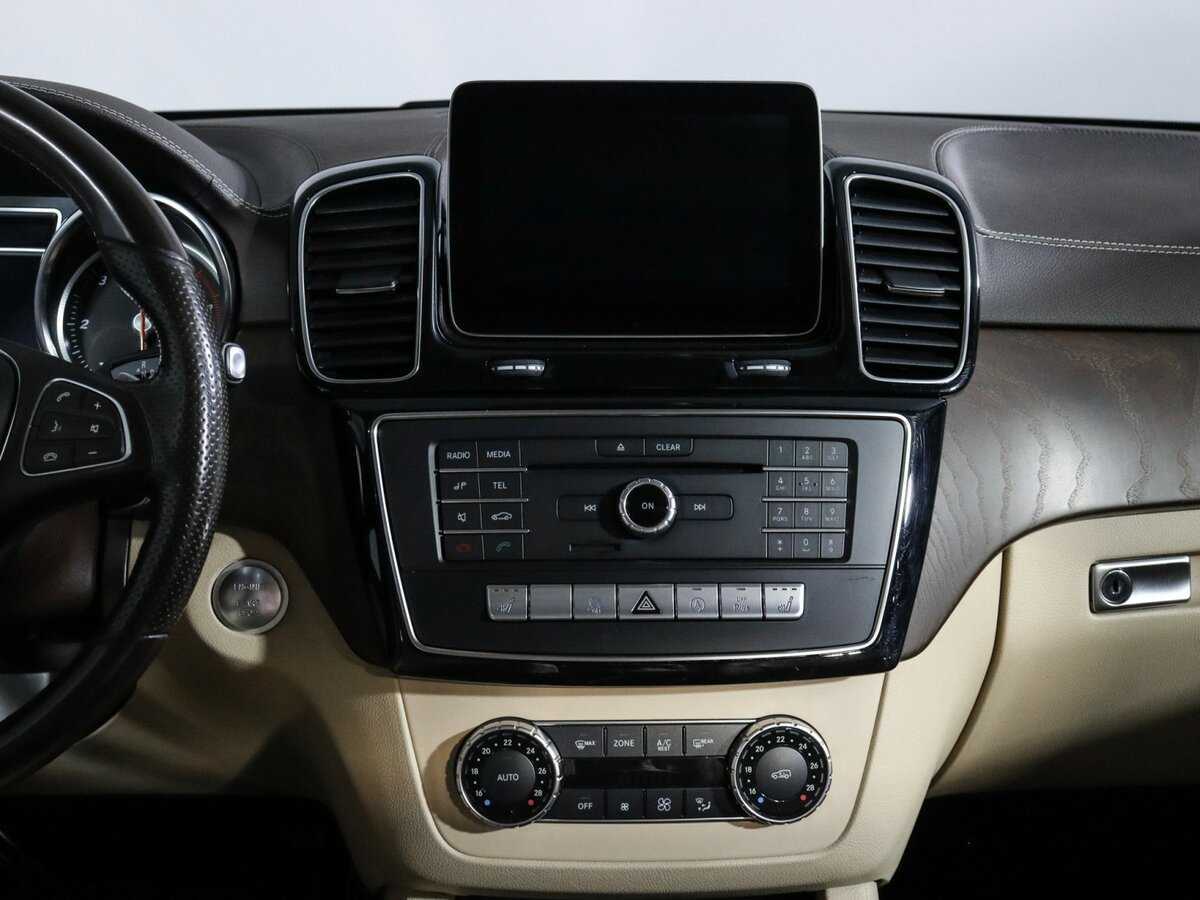 Mercedes-Benz GLS с пробегом — 2017 год. Фото: #12