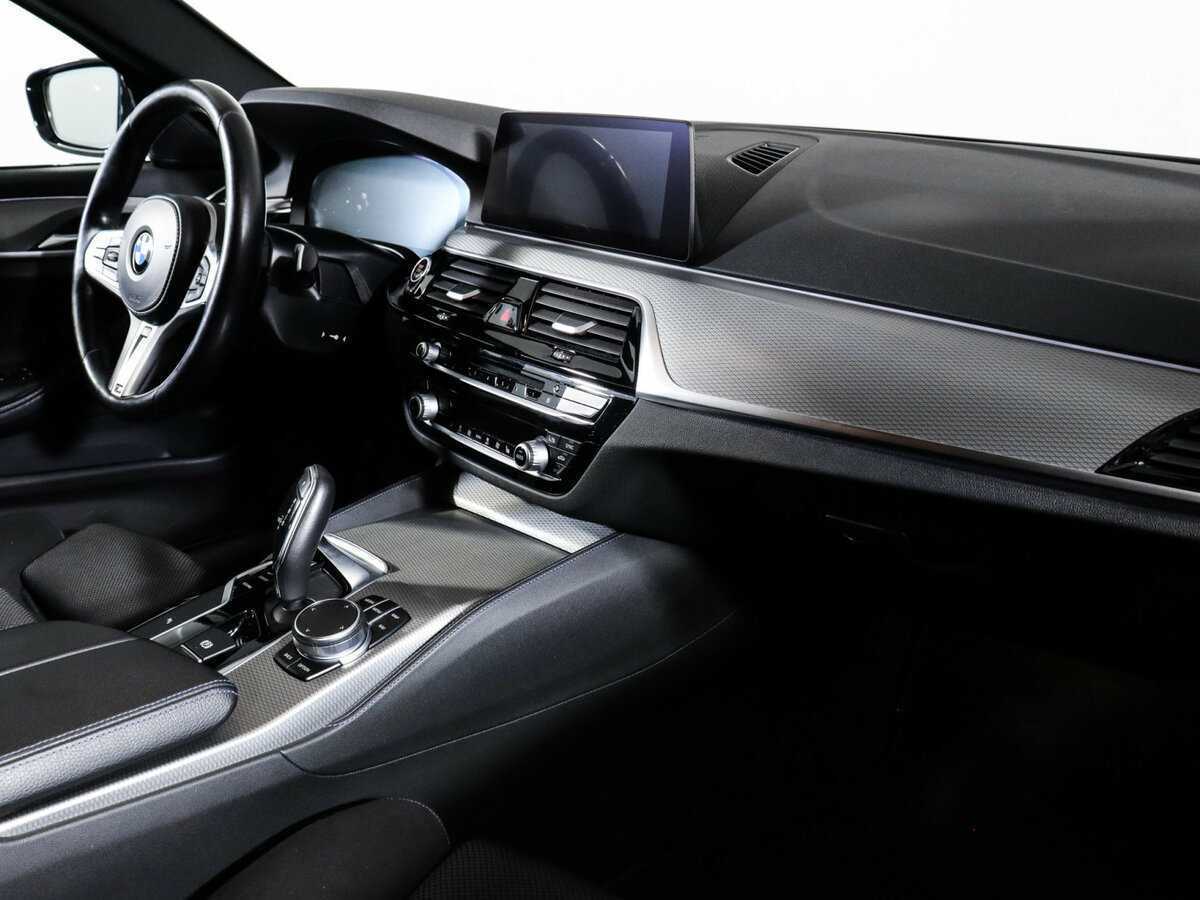 BMW 5 серии с пробегом — 2018 год. Фото: #8