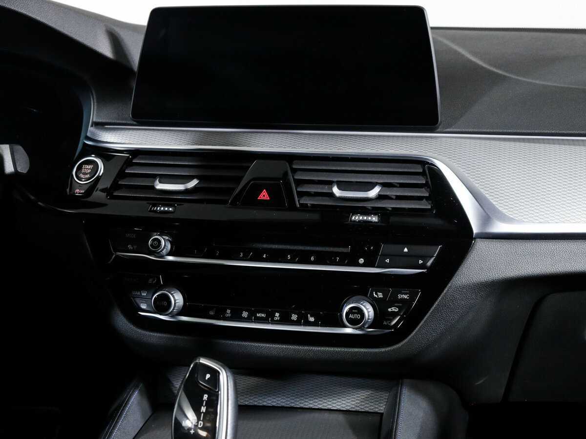 BMW 5 серии с пробегом — 2018 год. Фото: #12