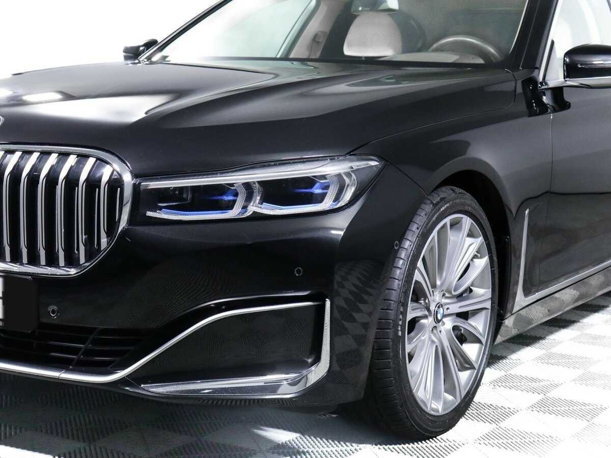 BMW 7 серии с пробегом — 2021 год. Фото: #16