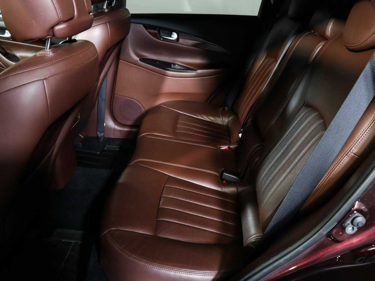 Infiniti QX50 с пробегом — 2016 год. Фото: #9