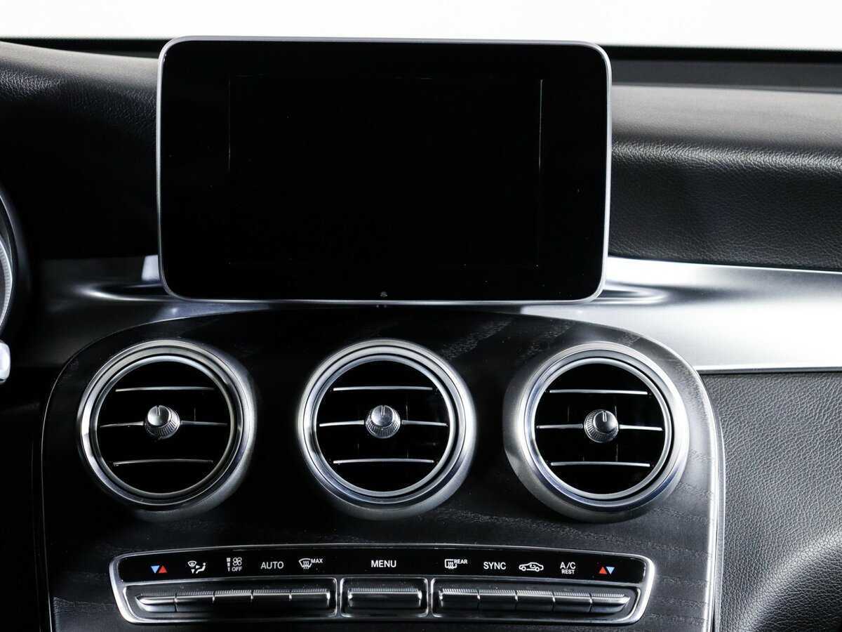 Mercedes-Benz GLC с пробегом — 2018 год. Фото: #9