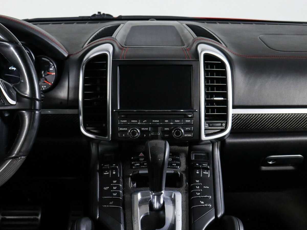 Porsche Cayenne с пробегом — 2013 год. Фото: #9