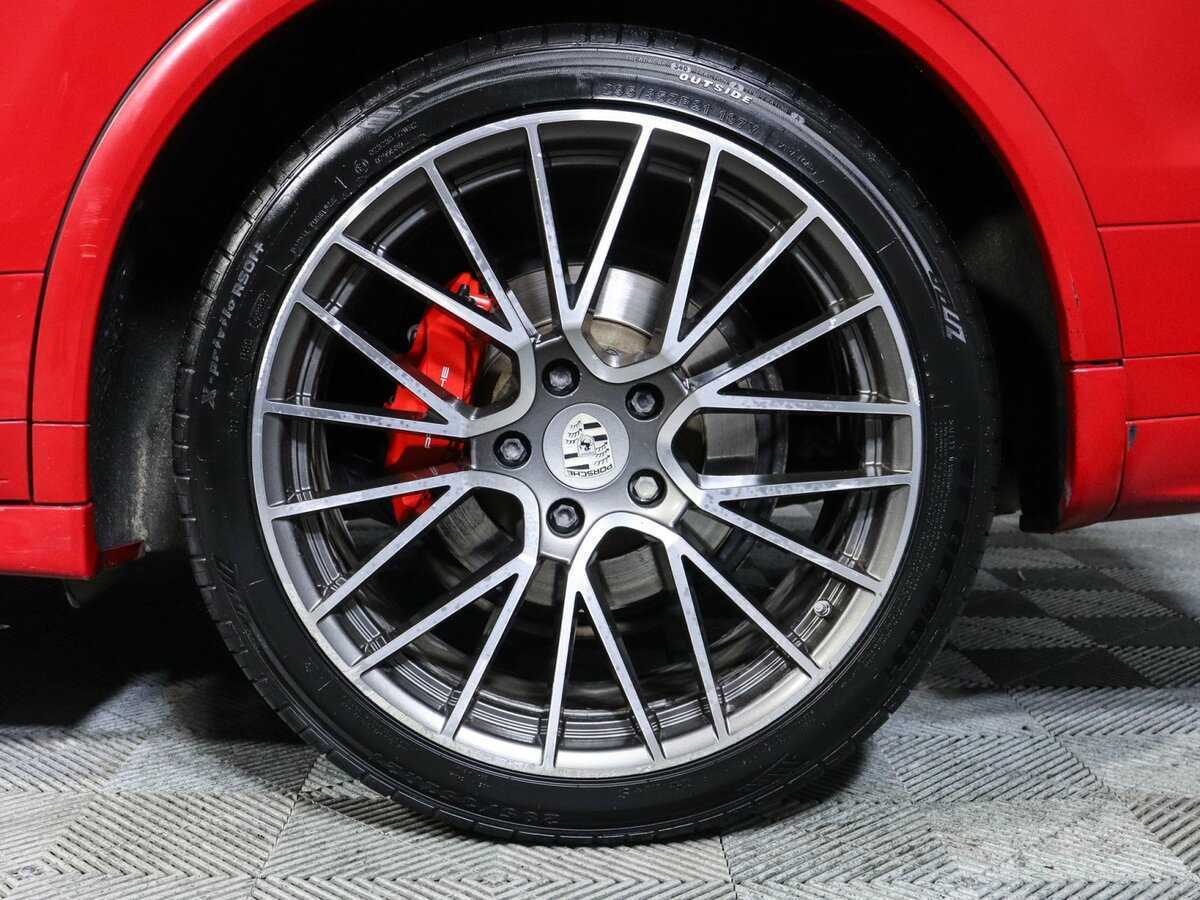 Porsche Cayenne с пробегом — 2013 год. Фото: #11