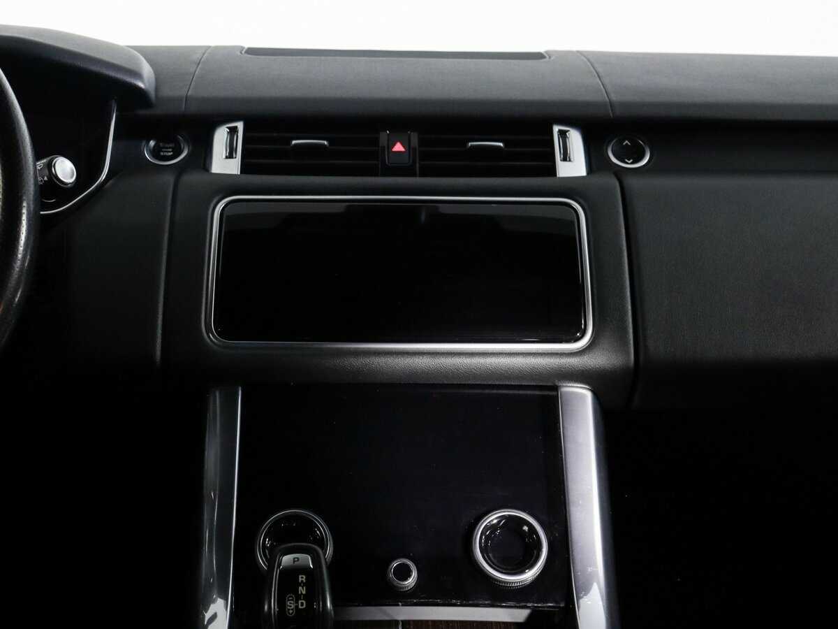 Land Rover Range Rover Sport с пробегом — 2018 год. Фото: #12